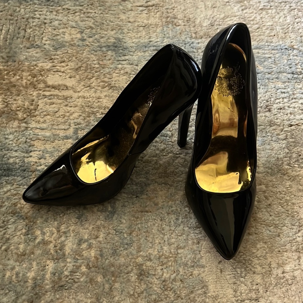 Cape Robbin black heels